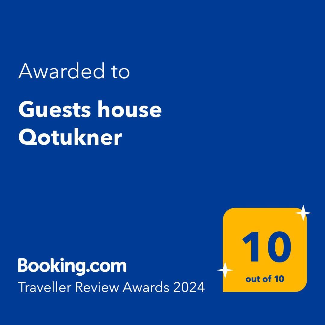 Guests House Qotukner Pensionat Karbi Eksteriør billede